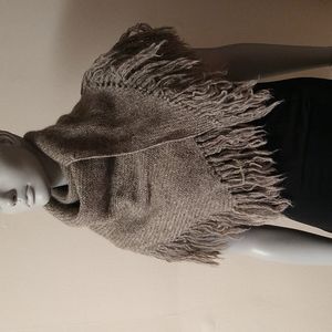 🌟 3/$30. Pure Wool Scarf